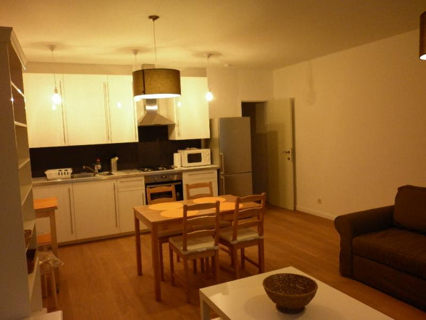 Petit immeuble agréable de la rue Haute, non loin de Louise, superbe appartement Brussels, Belgium A place for serenity and inspiration 2 Entire rental unit vacation rental 36340097