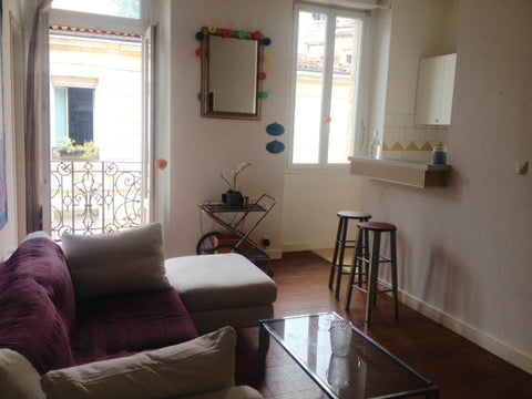 Idéal pour un couple ou des amis, cet appartement est agréable à vivre avec son  Bordeaux, France Petit cocon pour les vacances Entire rental unit vacation rental 6777120