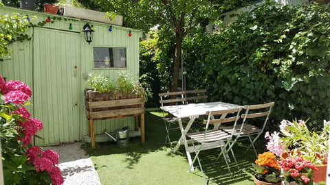 Small apartment with a lovely garden near Gambetta/Ménilmontant. <br />Calm and  Paris, France Gambetta's paradise Entire rental unit vacation rental 24335026