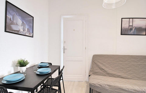 Room of 14m², fully furnished. It has a double bed (140x190) accompanied by a be  Pleasant and very bright room - 14m² - BO2 Private room in rental unit vacation rental 626375704154640476