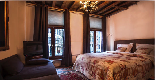 Dit is een unieke kans om te overnachten in historische kern van Antwerpen<br /> Antwerp, Belgium Driepersoonskamer met privé badkamer Private room in bed and breakfast vacation rental 49121142