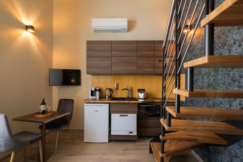 A romantic and elegant duplex ....<br />Located on the 1st floor on a street liv  APARTMENT HALFETI Entire serviced apartment vacation rental 27948906