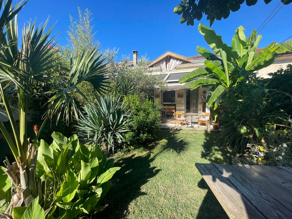 Nice and luminous Bordeaux typic house with veranda, garden, barbecue, fireplace Bordeaux, France Nice shop, tropical garden, quiet, restful Entire townhouse vacation rental 16185318