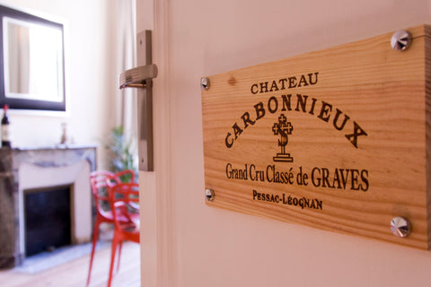 Appartement de 60m², au premier étage sans ascenseur, une chambre double (possib Bordeaux, France T2 spacieux et lumineux à 2 pas de la cathédrale Entire rental unit vacation rental 21484598