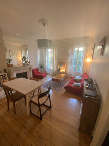 Appartement de charme 75m2, lumineux, situé dans un quartier calme à deux pas de Bordeaux, France Appartement hyper centre Bordeaux - 6 personnes Entire rental unit vacation rental 17036012