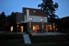 villa contemporaine située au bout d'une impasse dans un cadre très privilégiée  Linkebeek, Belgium La campagne à 15 minutes du centre ville Entire villa vacation rental 33902755