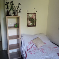 Logement situé au 1er étage. Vue sur jardin. A proximité des commodités et diffé  Appartement partagé. Proche gare et tram Private room in rental unit vacation rental 702775787429719496