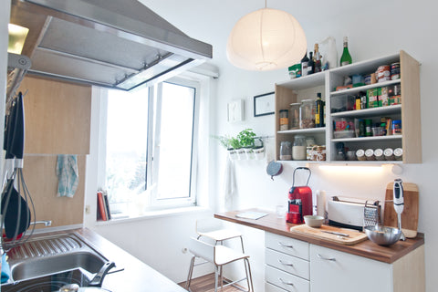 A clean modern flat, just 10 minutes away from the inner city. It’s cozy and sun Vienna, Austria Cozy & Sunny Modern Flat, Central. Entire rental unit vacation rental 1688140
