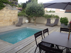 N’hésitez pas à venir vous relaxer à l'intérieur comme à l'extérieur de cette ag Bordeaux, France Maison avec piscine privée Bordeaux Entire home vacation rental 6448246