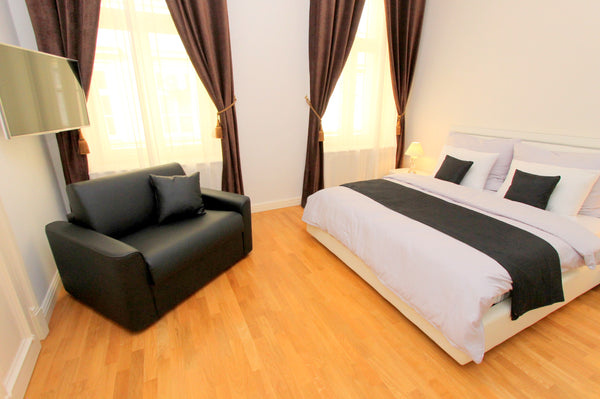 Luxury apartments Krocínova se nachází v novorenesačním nárožním domě na Starém  Prague, Czechia Luxury apartments Krocínova - apartment 3 Entire rental unit vacation rental 24354085