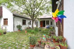 Lean back and relax - in a calm, stylish accomodation.<br /><br /><b>The space</ Vienna, Austria Cozy House + Garden Entire home vacation rental 52851633