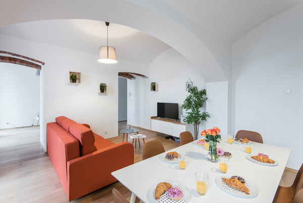 Huge  3 bedroom and 3 bathroom in the walking distance to the city center. Perfe Prague, Czechia ❤️️pragueforyou❤️️ 3 BDR + 3 bathroom & terrace Entire rental unit vacation rental 22159730
