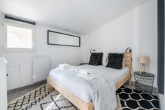 Notre immeuble, entièrement rénové, vous propose plusieurs logements, du studio  Arcachon, France L'Express- Appartement cosy proche Gare St-Jean Entire rental unit vacation rental 49013213