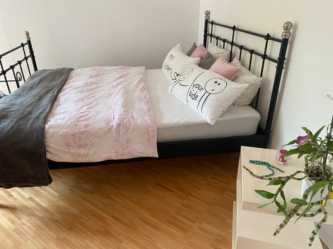 Absolute Ruhelage im Herzen des 13. Bezirks. Ideale Verkehrsanbindung zum Tierga Vienna, Austria Designer-Wohnung in top Lage Entire rental unit vacation rental 43759310