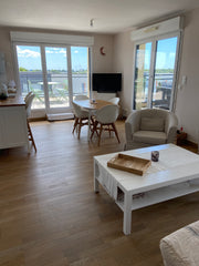 L’appartement est lumineux et spacieux orienté sud et ouest. <br /><br />Le loge Salaunes, France L’appartement de Mathilde Entire condo vacation rental 636299366918165396