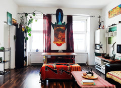 This charming artsy appartment is ideally located in the 15th district, close to Bouaye, France Central Artsy Appartment With Charm, 2 rooms, 60m2 Entire rental unit vacation rental 1795154