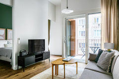 Discover the best of Vienna, with this one-bedroom 1st district – Innere Stadt a Vienna, Austria Innere Stadt 1BR w/ Gym & Doorman, nr Graben Entire rental unit vacation rental 49297765