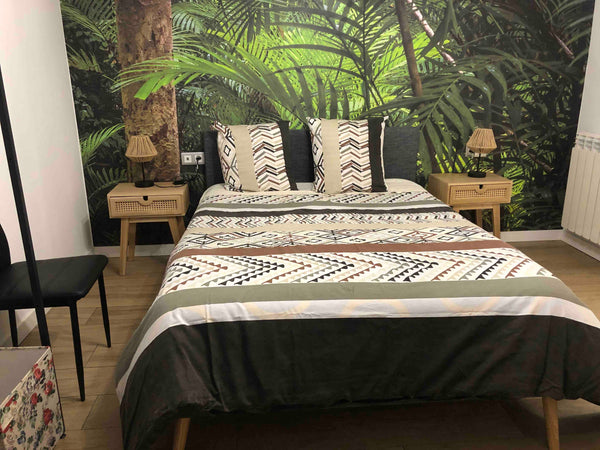 Détendez-vous dans ce logement calme et élégant, à 20 kms du centre-ville de Bor Ambarès-et-Lagrave, France Studio, chambre, cuisine, salle de bain Entire place vacation rental 53476293