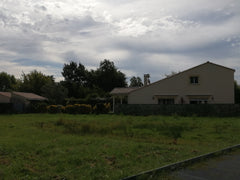 Maison de 160 m² avec 450 m² de jardin. <br />-  2 chambres à l'étage avec 1 sal  Maison de ville idéale pour visiter le sud-ouest. Entire home vacation rental 44204445