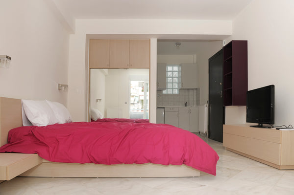 <b>The space</b><br />TO LET: One identical studio, 38m2 , in a 4-storey buildin Thessaloniki, Greece Luxury studio city Entire condo vacation rental 3923918