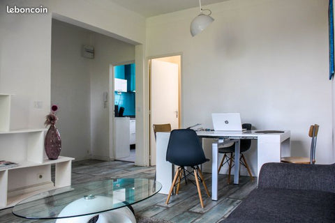 Dans un décor épuré, au couleur apaisante, ce cocon est situé au cœur d'un quart Bordeaux, France Logement Complet -Cité du vin - Terrasse et jardin Entire condo vacation rental 37581819