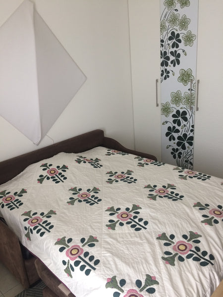 This space is a great blend of city and quiet.  The neighborhood is calm and nex Bordeaux, France Lakeside private Room Private room in rental unit vacation rental 38427344