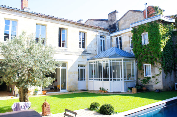 Au coeur de Bordeaux -Jardin public, hôtel particulier de 300m2 avec beaucoup de Bordeaux, France El Olivo-Grande maison avec piscine-Jardin Public Entire home vacation rental 26103968