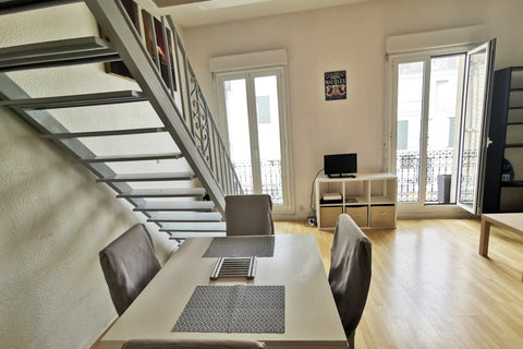 Practical and comfortable 36 m2 duplex apartment with private parking space<br / France Apartement Bordeaux Bègles Entire rental unit vacation rental 45339526