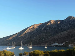 Overlooking the Aegean, with a spectacular view of the stunning  sunset and sunr Greece "Volto House" Κυκλαδίτικο παραδοσιακό σπίτι Σίφνος Cycladic home vacation rental 49901376