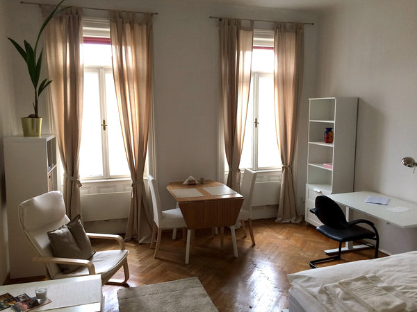 Cozy 35m2 1 bedroom apartment in the 17th district, with everything you need: do Vienna, Austria ★Cozy apartment★ 15mins to the city center Entire rental unit vacation rental 23287068