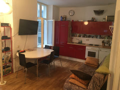 The room is available to rent from the 22nd of July until the 25th of august and Linz, Austria 23qm Airbnb-Zimmer im Herzen der Stadt Private room in rental unit vacation rental 36297709