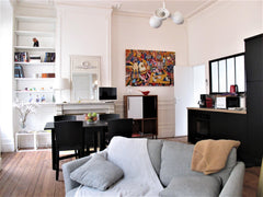 Les Plus :<br />- Bel immeuble bordelais en plein centre de Bordeaux<br />- Une  Bordeaux, France Appart TURENNE T2 Bis 40m² Entire rental unit vacation rental 49375515