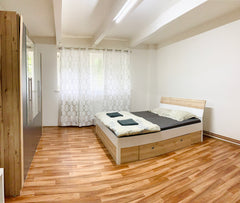 Enjoy easy access to everything from this perfectly located home base.  1 double-bed room apartment near metro C Pankrac Entire rental unit vacation rental 659078249855168763