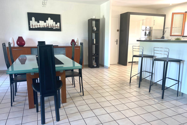 Charmante maison familiale, située à égale distance entre l’océan et le centre v  Havre de paix entre ville et océan Entire home vacation rental 50059758