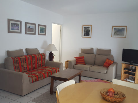 Appartement agréable et confortable, décoré avec gout,  au premier étage d'une p  Très beau T3 Résidence d'Arcins à BORDEAUX BEGLES Entire condo vacation rental 36228765