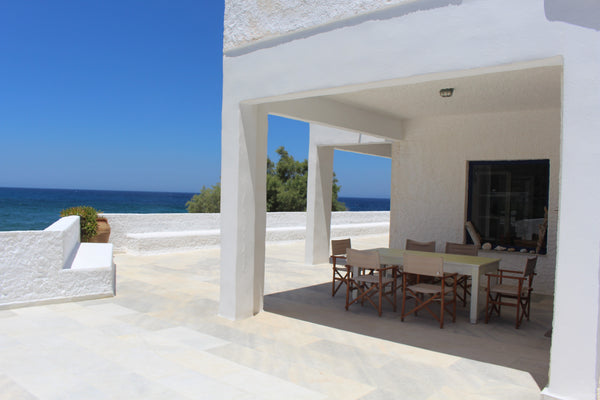 The villa is situated on the beach of “pachia ammos” with a beautiful sea view,  Naxos, Greece Villa Akrotiri – A Star watcher on the beach Cycladic home vacation rental 6473905