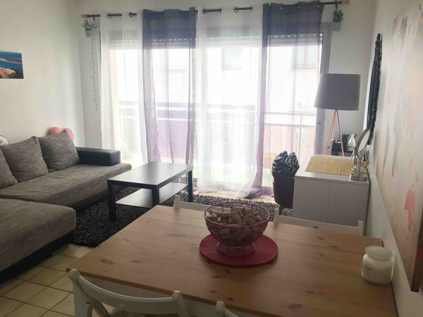 Mon logement est proche du Centre-ville (à 7mn à pied du Triangle d'Or). Vous ap Bordeaux, France T2 quartier Mériadeck Entire rental unit vacation rental 16197347