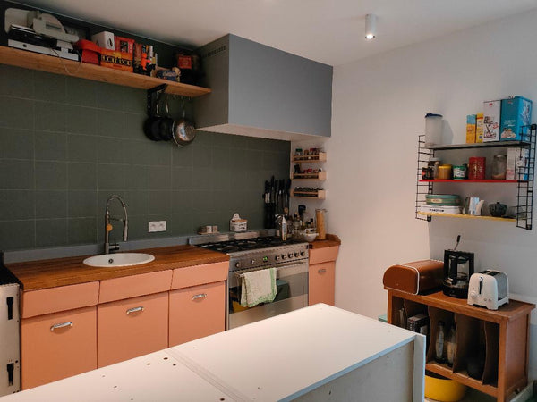 Het appartement ligt op wandelafstand van het station en van het centrum. <br /> Antwerp, Belgium Trendy appartement in hippe buurt dichtbij station Entire condo vacation rental 672204025856689276