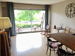 L’appartement (T3 de 70m2) se situe dans le quartier Saint Augustin, 200m de l’a Blanquefort, France Bel appartement dans Bordeaux pour 4 personnes Entire rental unit vacation rental 34649639