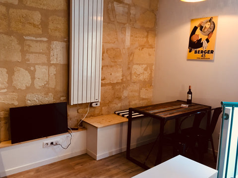 Appartement 4 personnes tout équipé, idéal pour un séjour d'une nuit à une semai Bordeaux, France Appt Bordeaux Centre en RDC avec chambre 4 pers. Entire rental unit vacation rental 39909712