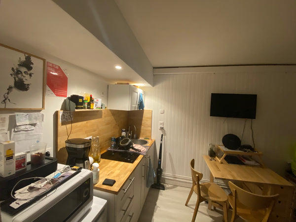 Joli Appartement, équipé à neuf, dans le centre de Bordeaux à 10 minutes de Pey  Bordeaux, France Charmant appartement hyper centre grande terrasse Entire rental unit vacation rental 38900894