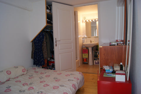 My accommodation is located near the city center. Suitable for couples, individu Lyon, France Euro2016 Lyon - Chambres à louer - 4 personnes Private room in rental unit vacation rental 13424487