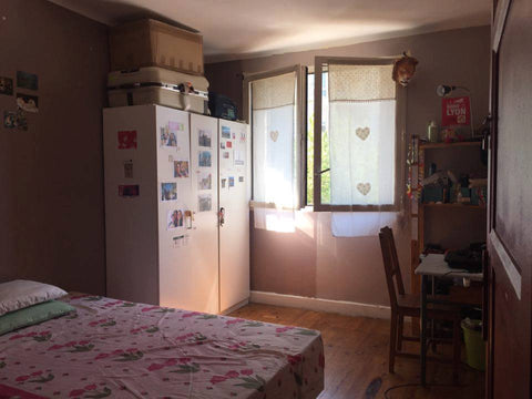 CHAMBRE DANS APPARTEMENT A JEAN MACE PROCHE CENTRE VILLE Lyon, France chambre a louer proche du métro jean mace Private room in rental unit vacation rental 20231780