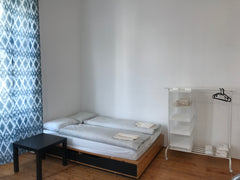 Wohnung einfach eingerichtet.<br />Küche<br />wc<br />betten<br />nähe Reumannpl  easy group room 11 Entire rental unit vacation rental 42886013