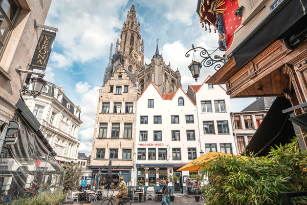 Bright and beautiful apartment, right next to the Cathedral of Antwerp. <br /><b Antwerp, Belgium Cathedral Duplex Apartment Historic Center Antwerp Entire rental unit vacation rental 38080630