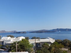 Studio is suitable for two persons, is fully equipped with 1 double bed, living  Greece Superior Double Room with Caldera View Private room in rental unit vacation rental 7811679