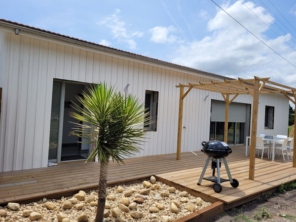 Cet hébergement élégant est parfait pour les groupes.<br />Venez profiter de cet Bordeaux, France Villa du LIGNAN Entire villa vacation rental 654186077509714302