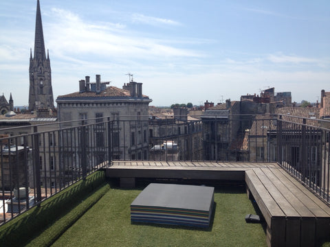 Dans un immeuble en pierre typiquement bordelais, notre appartement sur trois ni Bordeaux, France Triplex panoramique en centre ville Entire rental unit vacation rental 6951214