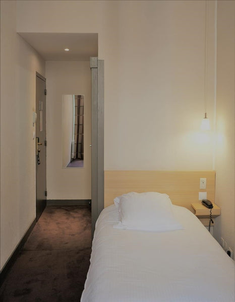 Gambetta Hotel is located in the center of Bordeaux, few minutes away from Gambe Bordeaux, France Single room with city view Room in boutique hotel vacation rental 35254778