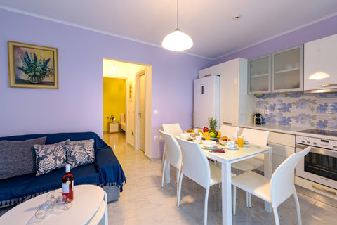 Alisahni means .. the trace that waves leave over the sand.<br />Alisahni suite, Chania, Greece NEW- Alisahni suite (next to sea) - Chania Entire condo vacation rental 26952427